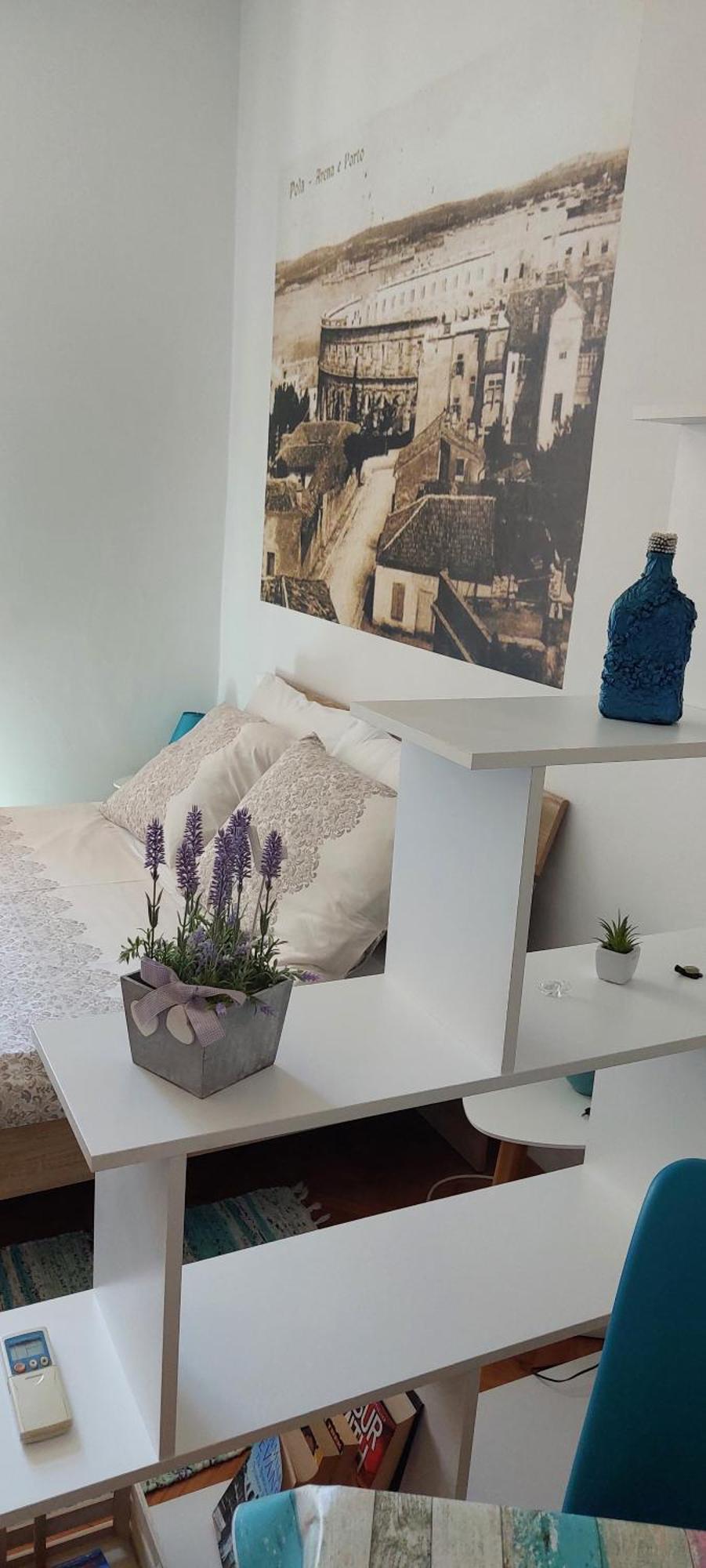 Colorita Studio Пула Екстериор снимка